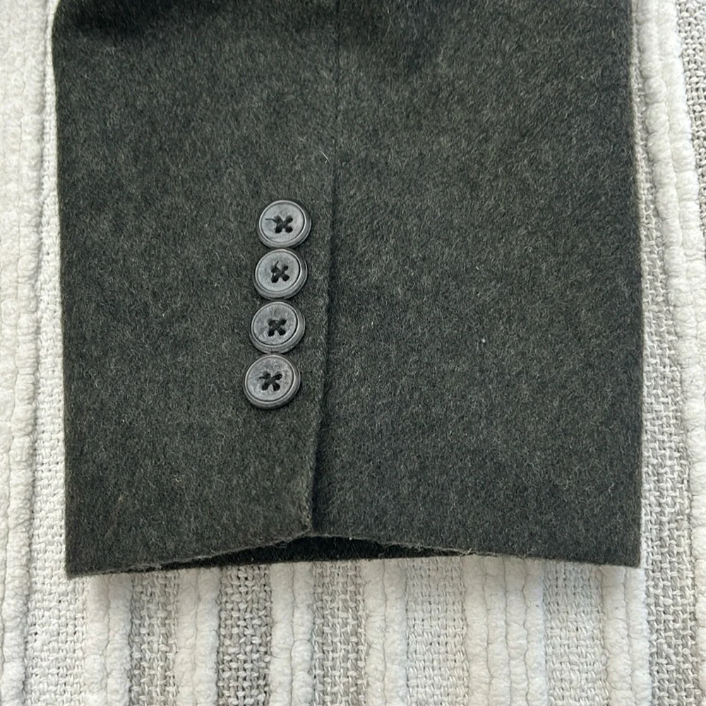 Oscar de la Renta premium wool